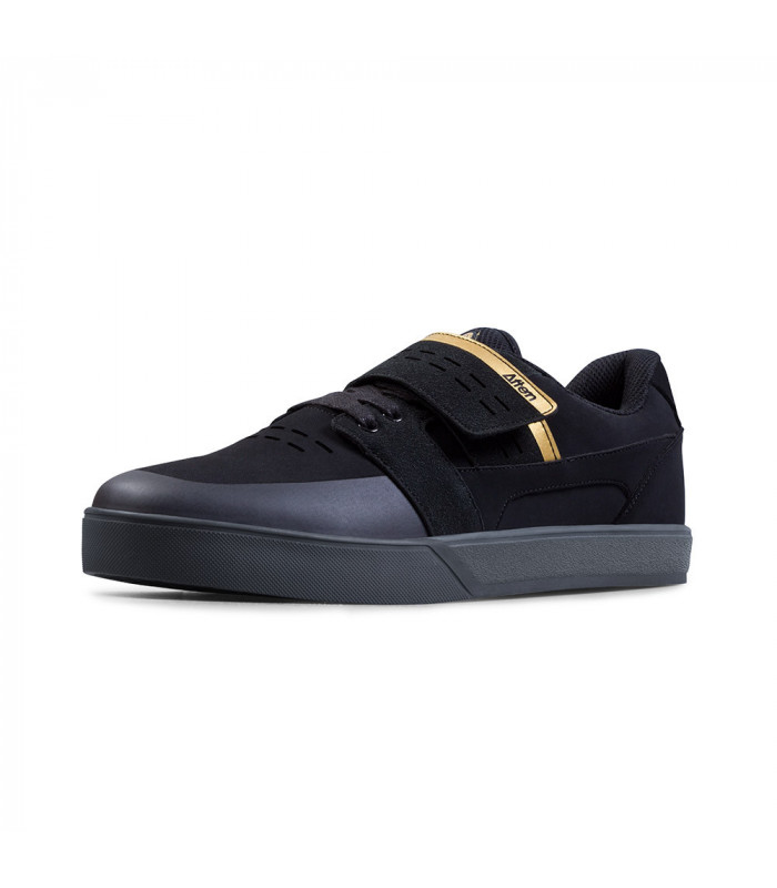 ZAPATILLAS PARA CALAS AFTON VECTAL (NEGRO/ORO)