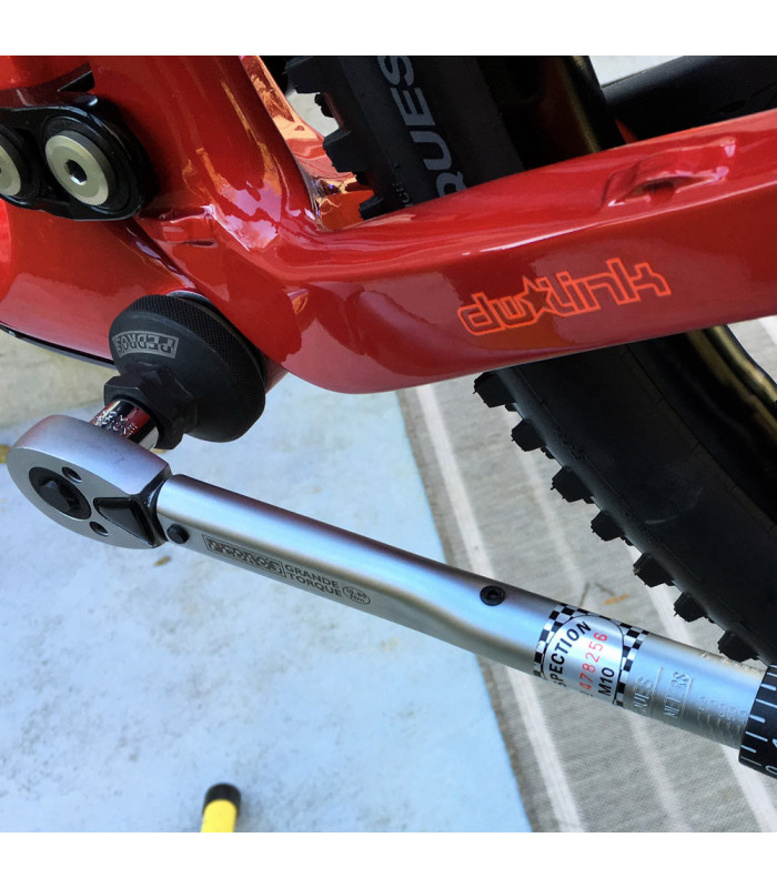 EXTERNAL BOTTOM BRACKET SOCKET II, 16 x 44.