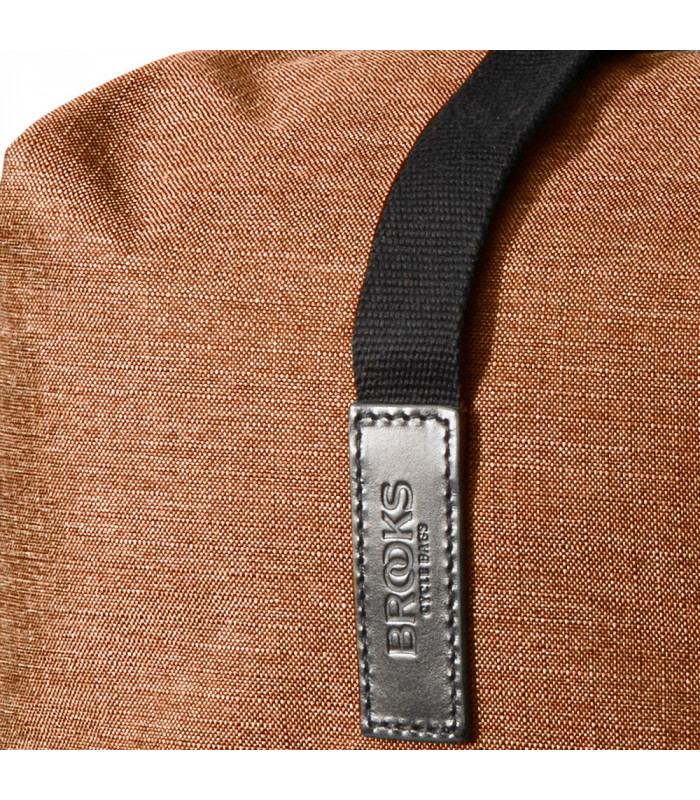 BOLSA BROOKS DALSTON TEX NYLON 20 L. ORANGE