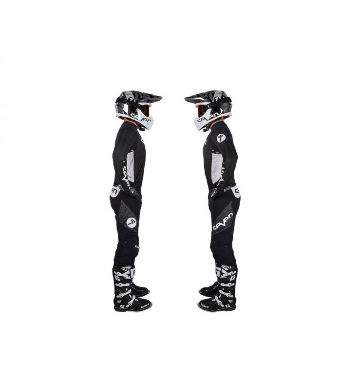 SEVEN ZERO STAPLE COMPRESSION JERSEY (BLACK)