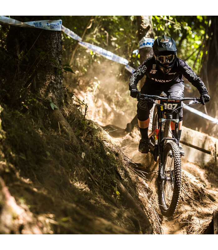 PUÑOS ERGON GD1 EVO FACTORY FROZEN STEALTH | TopFun.com