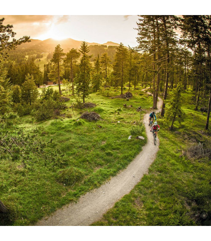 ERGON SMC CORE MEN SADDLE (BLACK/GREY) | TopFun.com