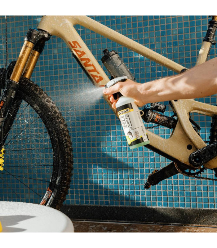 PEDRO'S GREEN FIZZ FOAMING BIKE WASH (470 ML)