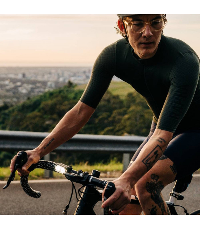 LUZ DELANTERA KNOG BLINDER ROAD 600 (NEGRO) | TopFun.com