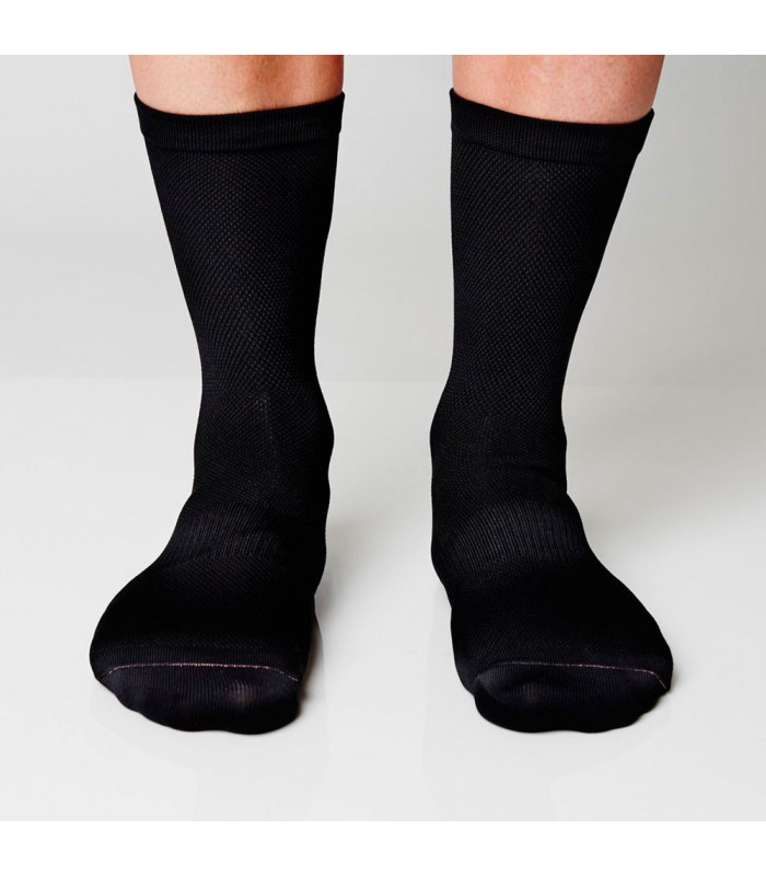 QUOC MONO ROAD SOCKS (BLACK) | TopFun.com