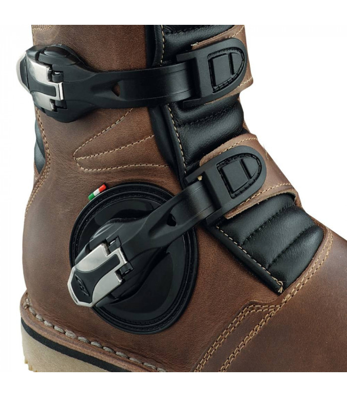 GAERNE BALANCE OILED TRIAL BOOTS (BROWN)