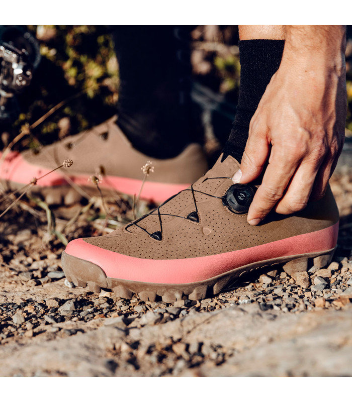 QUOC GRAN TOURER II GRAVEL SHOES (PINK)
