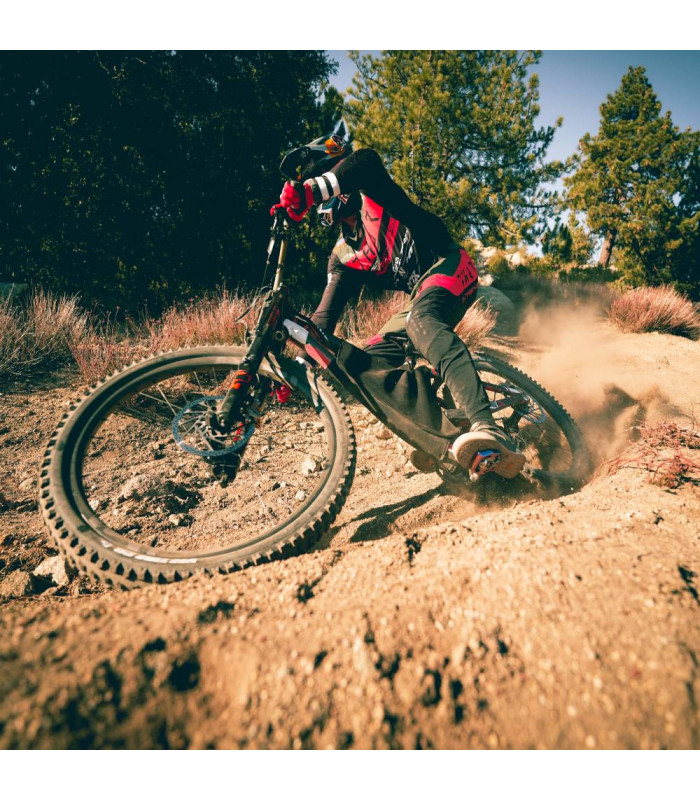 PEDALES DESCENSO HT X2T (NEGROS/EJE TITANIO) | TopFun.com