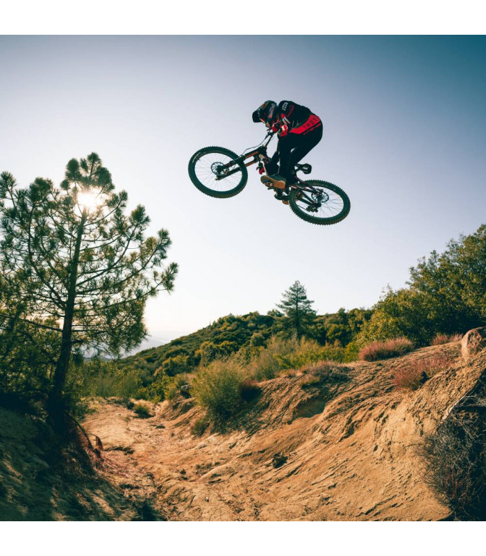 PEDALES DESCENSO HT X2T (NEGROS/EJE TITANIO) | TopFun.com