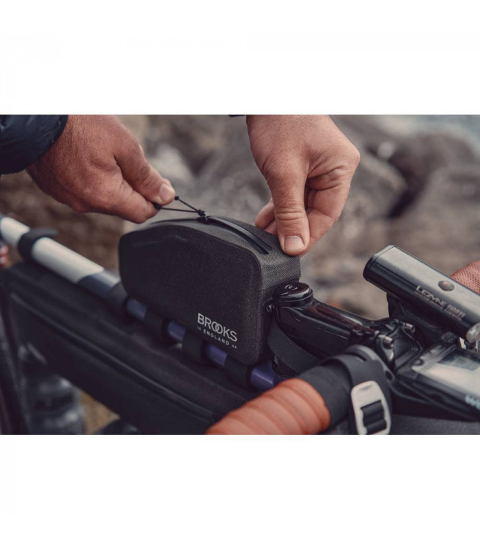 BOLSA TUBO SUPERIOR CON TORNILLOS BROOKS SCAPE (NEGRO)