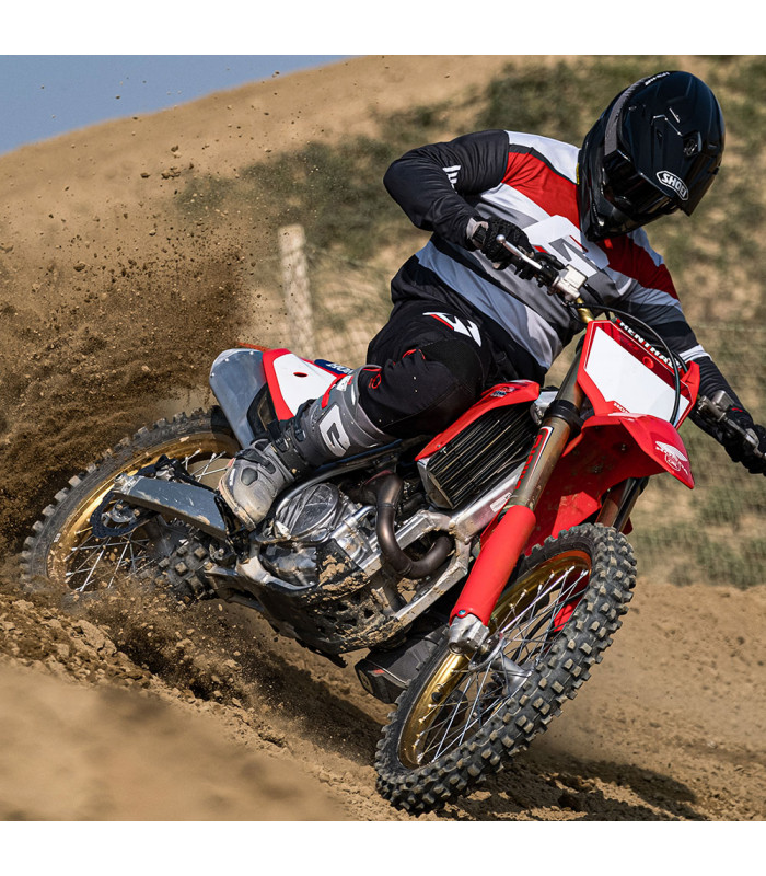 BOTAS GAERNE SG-22 (NEGRO)