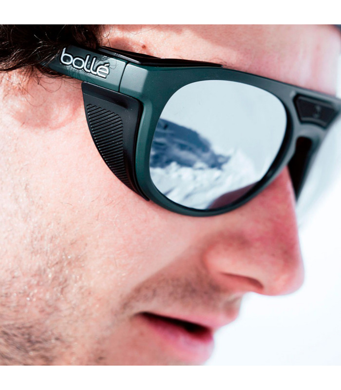 BOLLE ADVENTURER BLACK MATTE SUNGLASSES (PHANTOM BLACK GUN PHOTOCHROMIC LENS)