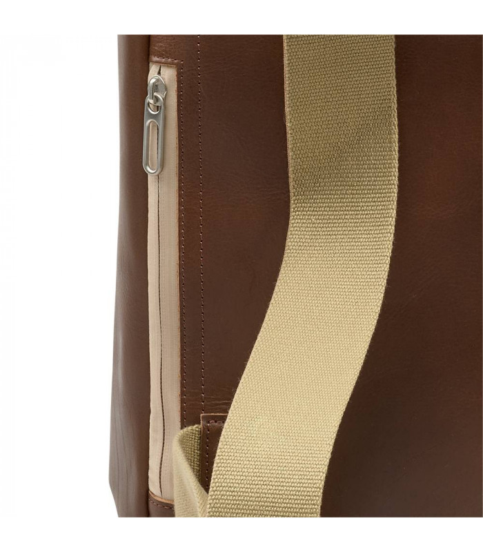 MOCHILA BROOKS PICKWICK PIEL 26L (MARRÓN)