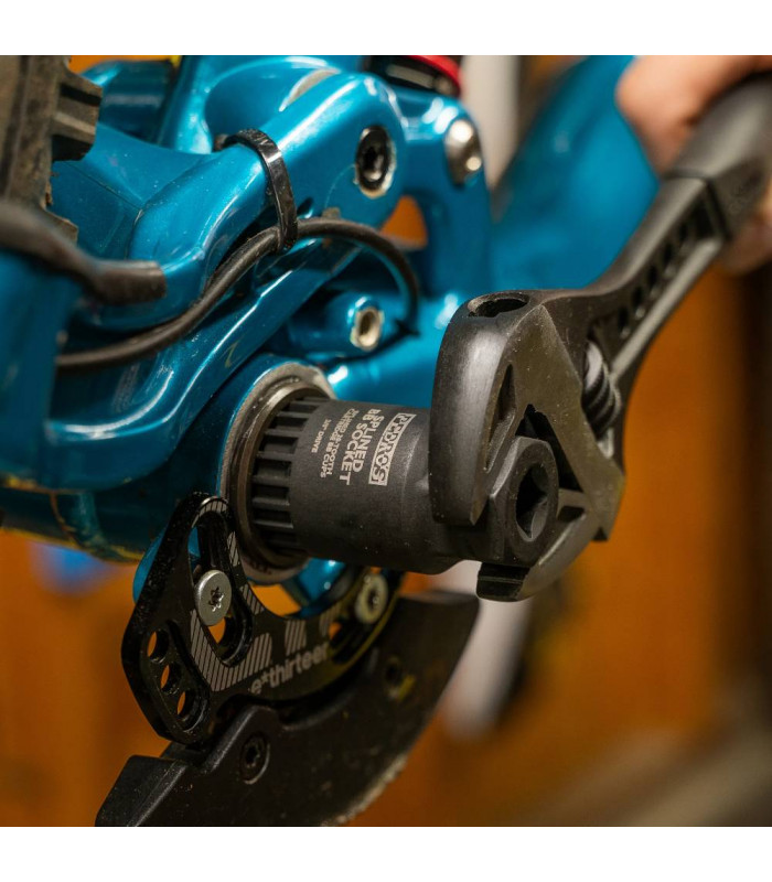 PEDRO'S BB SOCKET-SPLINED (ISIS)