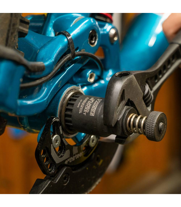 PEDRO'S BB SOCKET-SPLINED (ISIS)