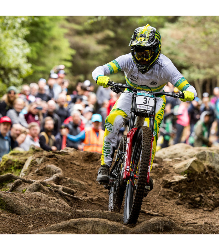 PUÑOS ERGON GDH TEAM (NEGRO)