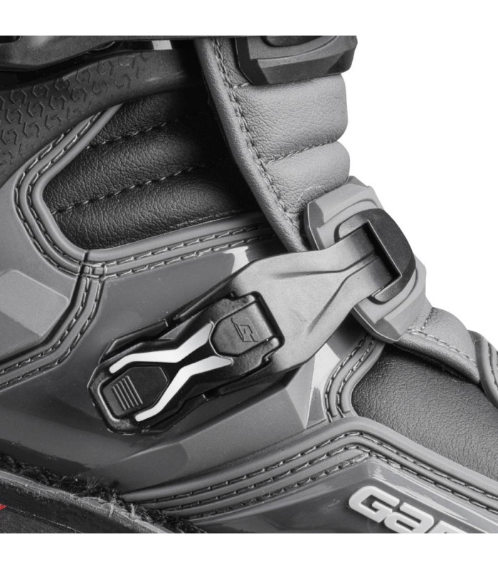GAERNE SG-22 BOOTS (ANTHRACITE/BLACK/RED)