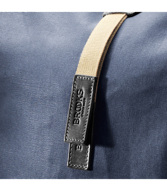 MOCHILA BROOKS PICKWICK ALGODÓN 26L (AZUL OSCURO)