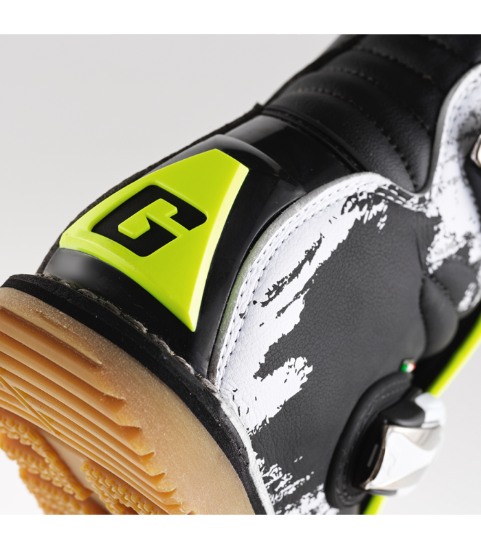 BOTAS TRIAL GAERNE BALANCE CLASSIC (AMARILLAS/NEGRAS)