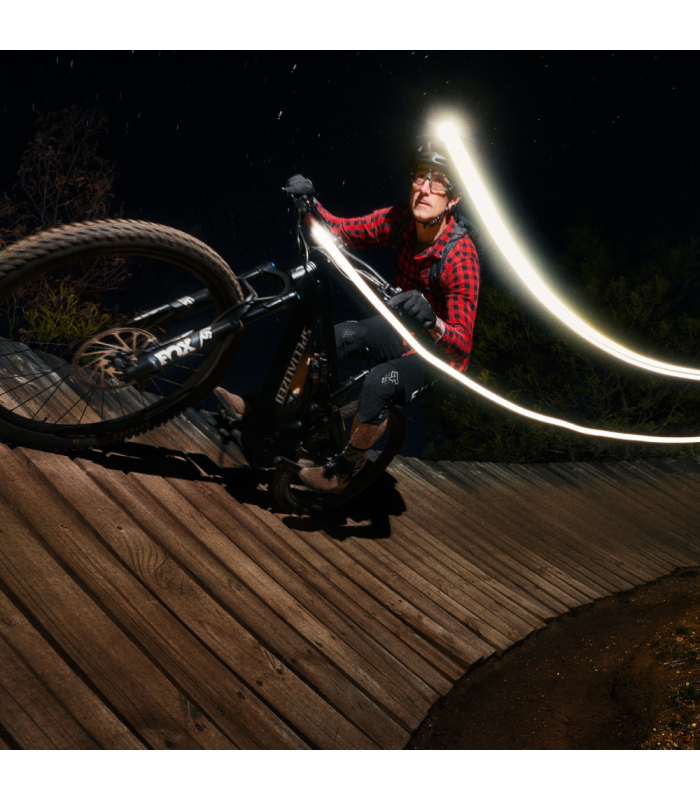 LUZ DELANTERA E-BIKE KNOG BLINDER E 2300