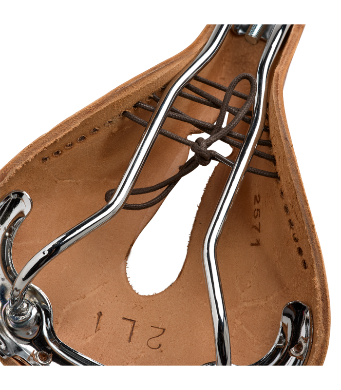 BROOKS B17 CARVED SADDLE (HONEY)