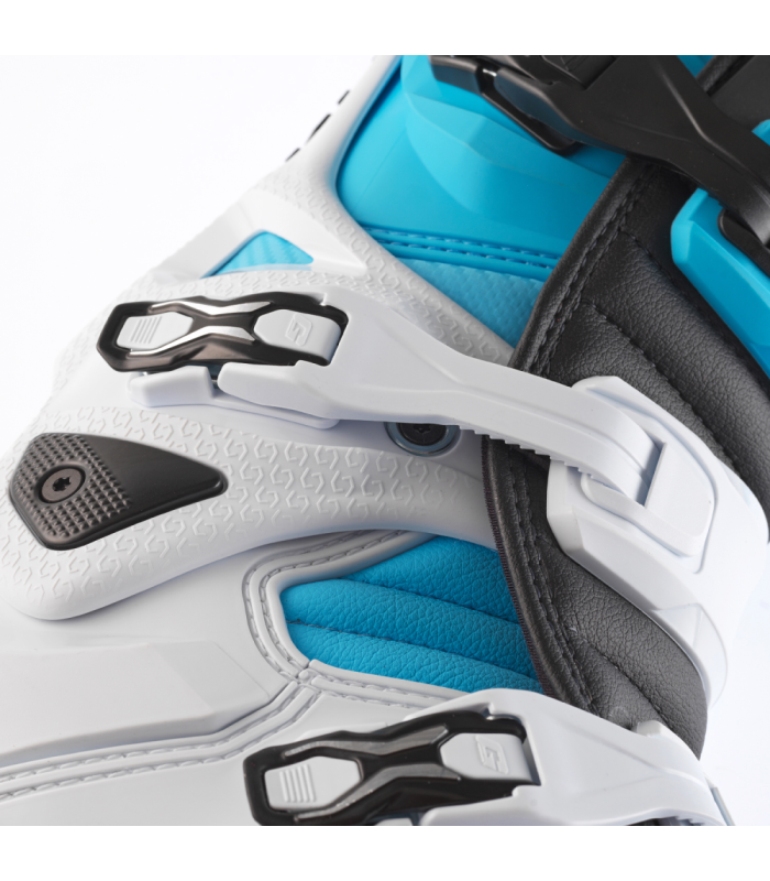 GAERNE SG-22 LIMITED EDITION BOOTS (WHITE/BLACK/LIGHT BLUE)
