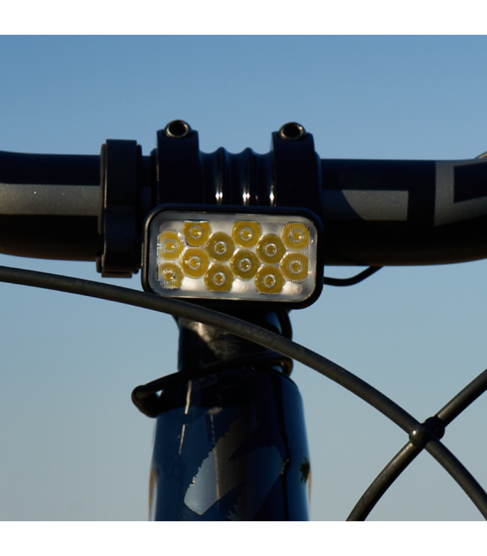 LUZ DELANTERA KNOG BLINDER X 1800