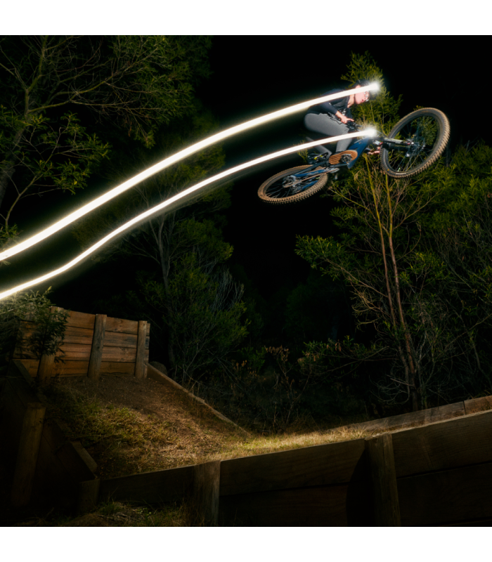 KNOG BLINDER X 2300 FRONT BIKE LIGHT