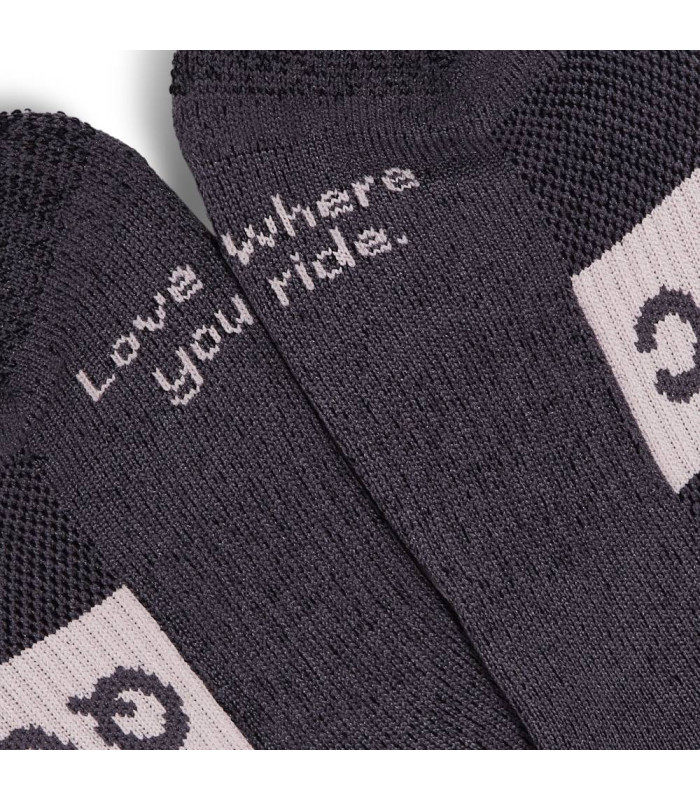 QUOC ALL SEASON MERINO SOCKS (CHARCOAL)