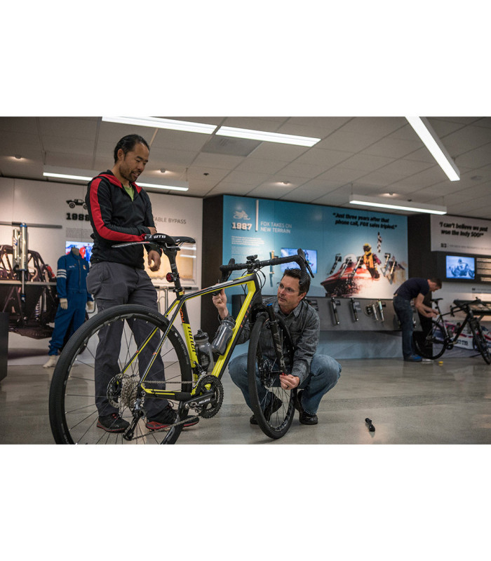 FOX PERFORMANCE ELITE 32 FLOAT AX SC 40-44 mm  RAKE - MCR - 2020