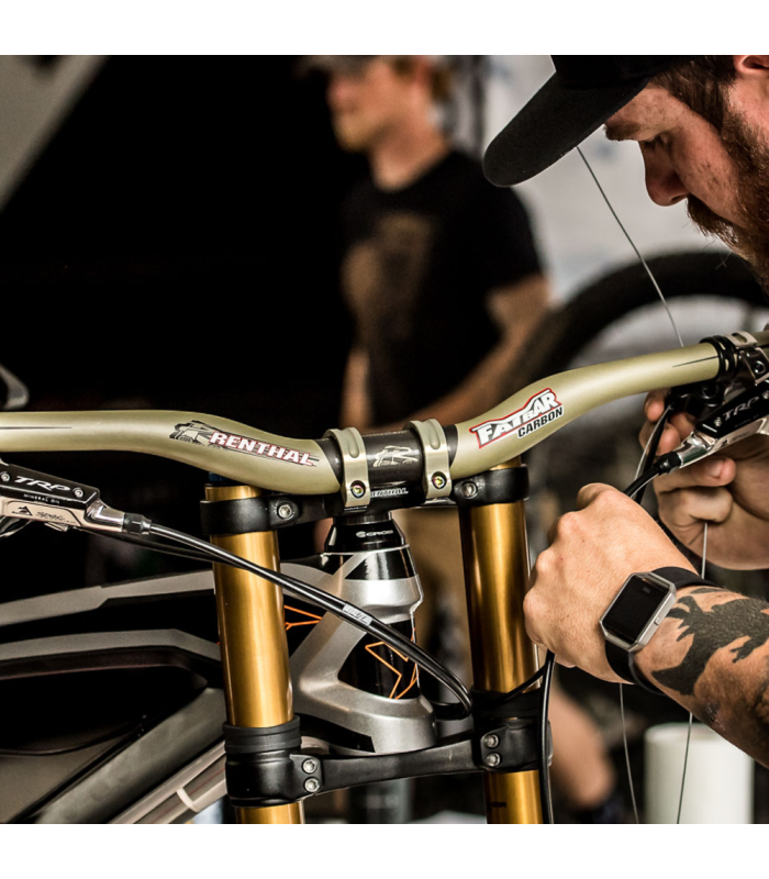 RENTHAL FATBAR CARBON V2 HANDLEBAR (800x40 MM) | TopFun.com